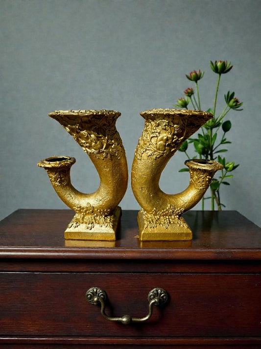 🌿 Cornucopias Doradas: El Abrazo de la Abundancia 🌿