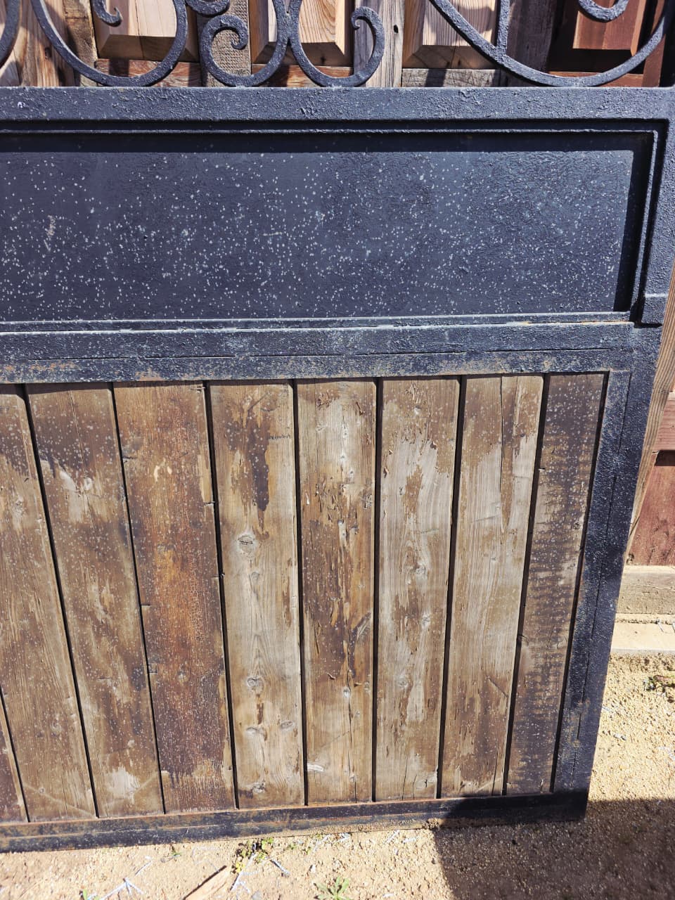 Rustic Metal and Wood Door – A Symbol of Strength and Elegance