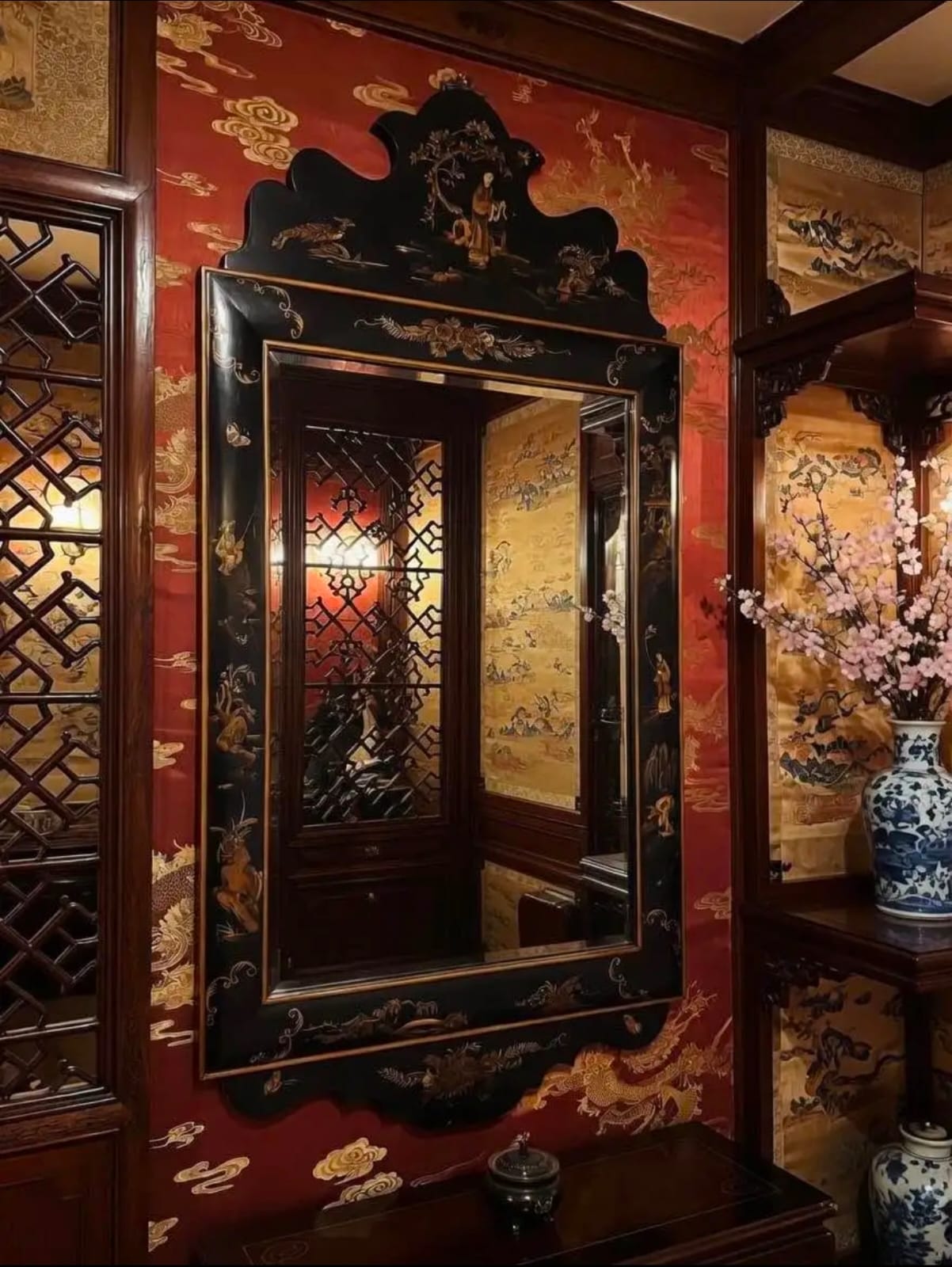 Espejo oriental color negro con tonos color oro🪷