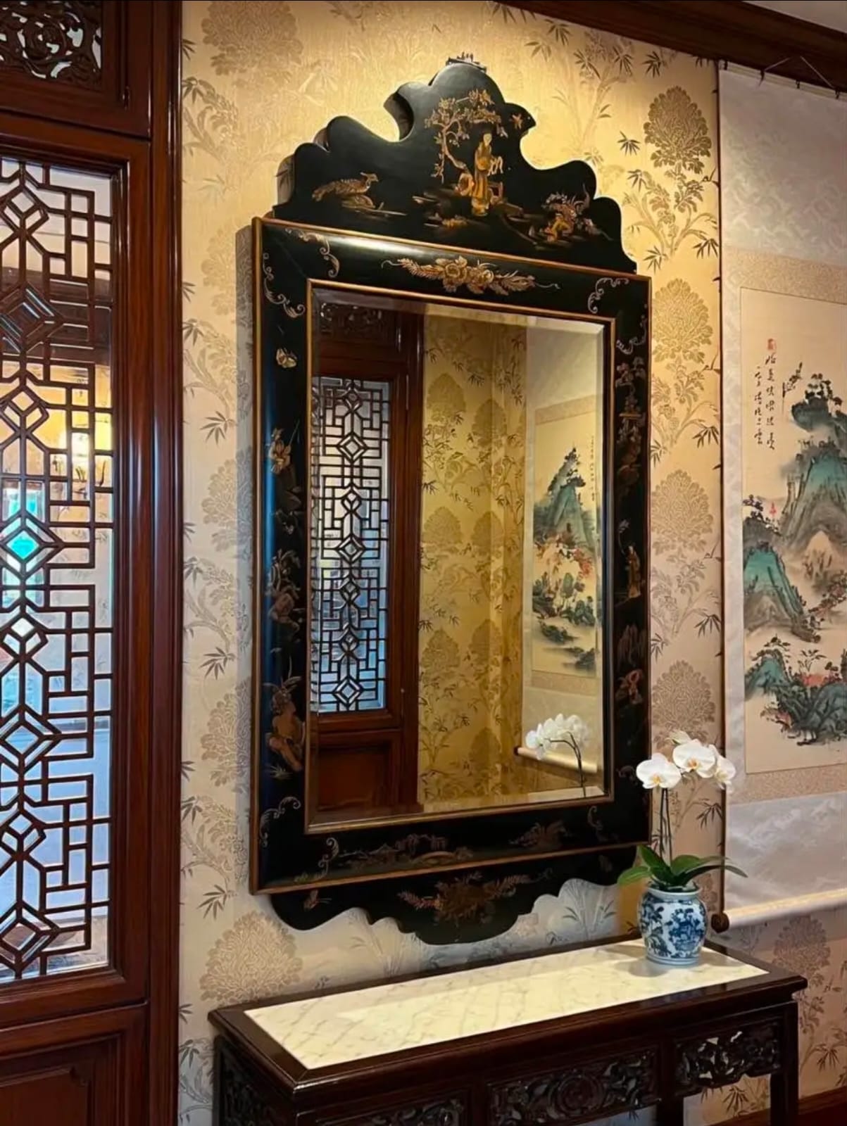 Espejo oriental color negro con tonos color oro🪷