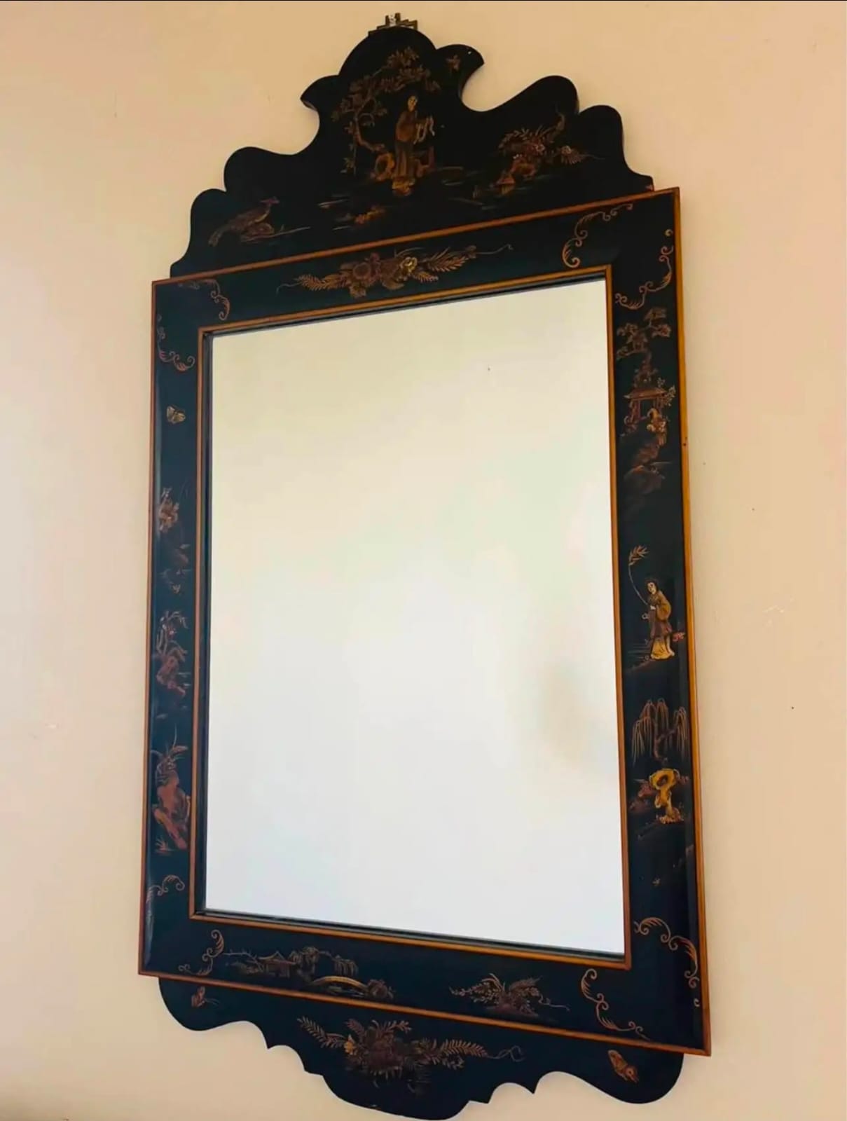 Espejo oriental color negro con tonos color oro🪷