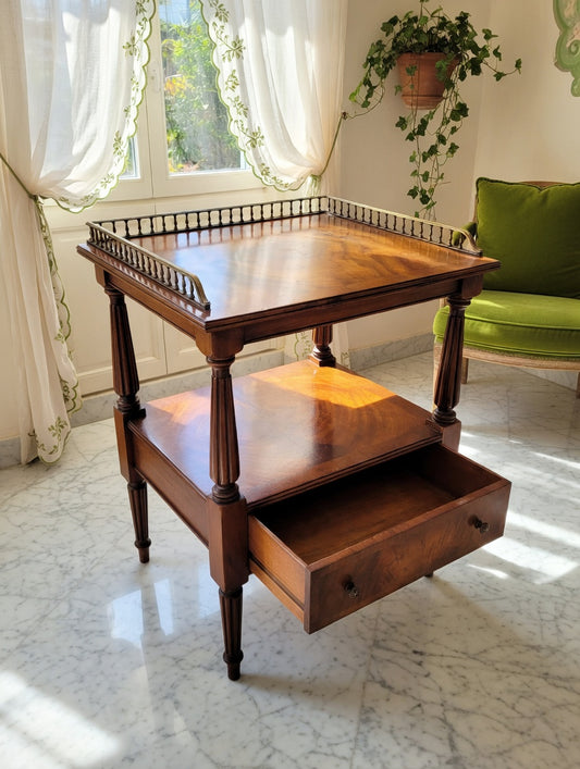 Mesa Auxiliar de Caoba Mid-century Hollywood Regency Madera Flamada✨