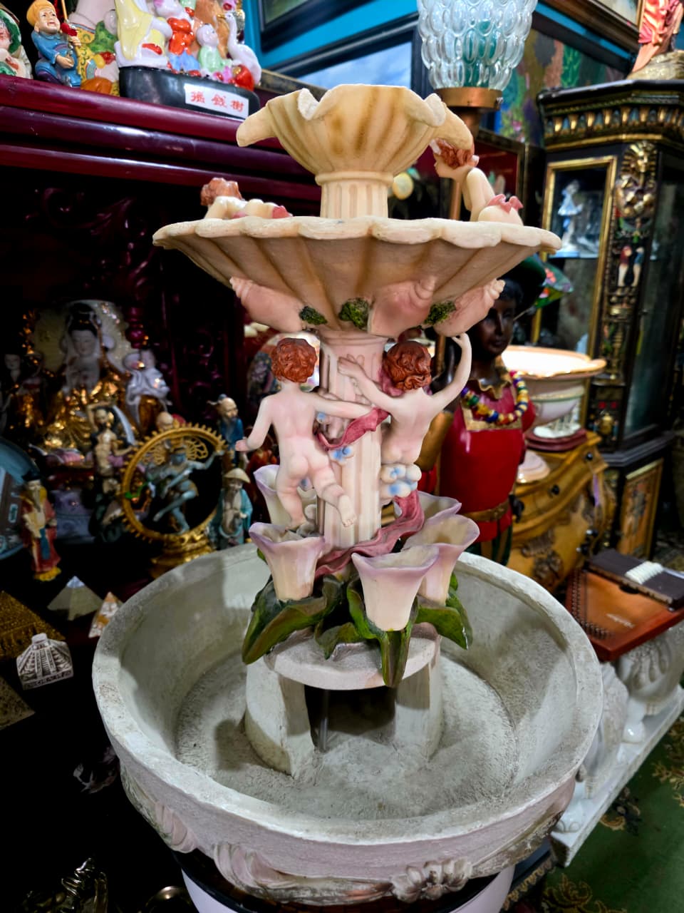 Cherub Fountain with Lilies in Polychrome Resin🕊️