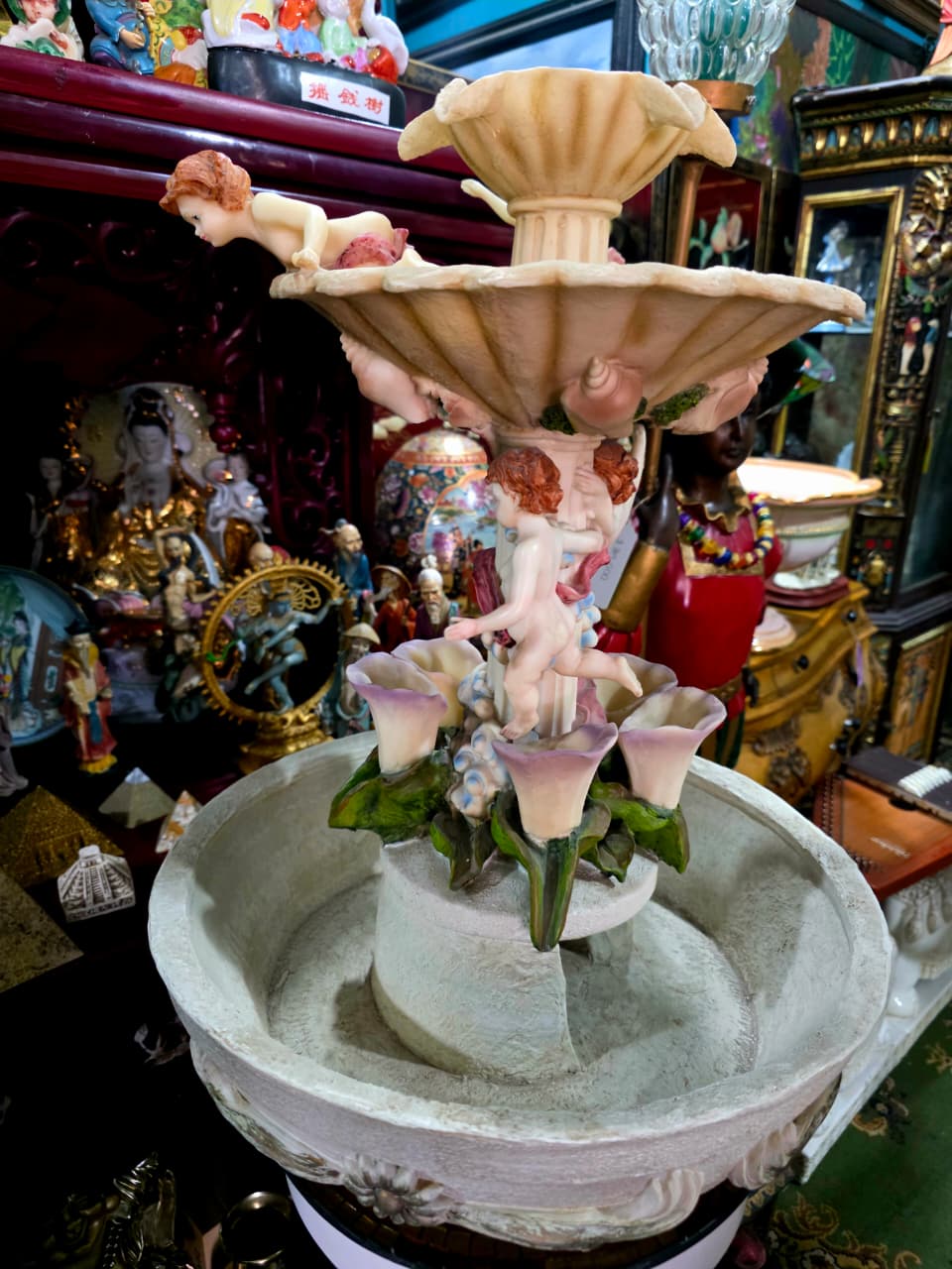 Cherub Fountain with Lilies in Polychrome Resin🕊️