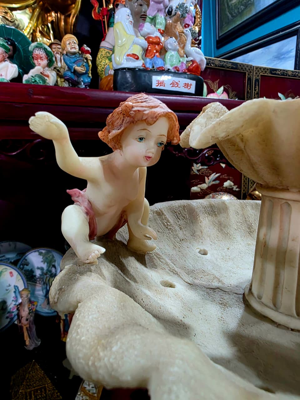 Cherub Fountain with Lilies in Polychrome Resin🕊️