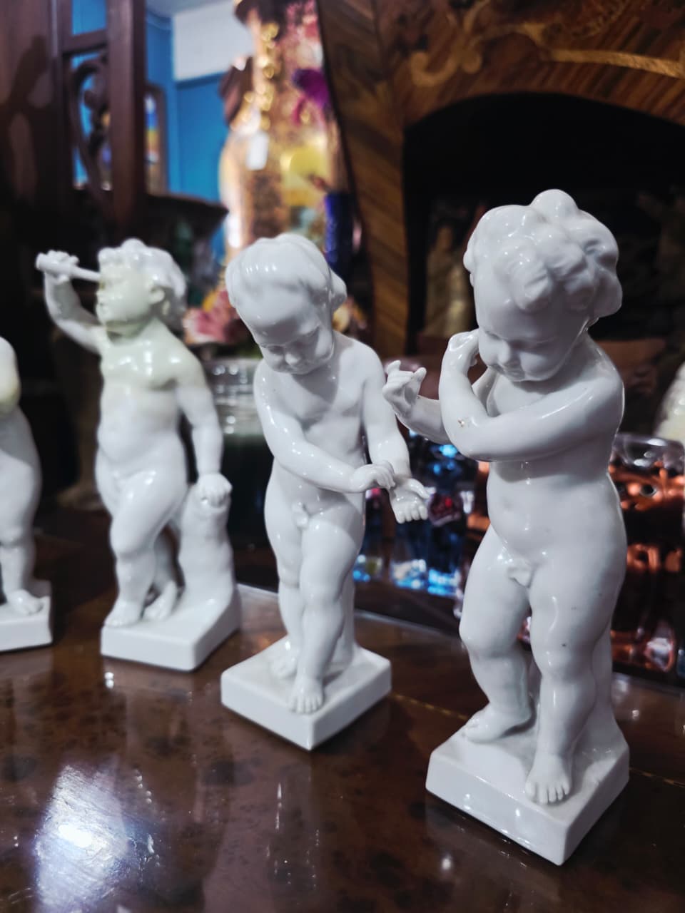 Wallendorf Porcelain Manufactory Fine Porcelain Collection – Five Child Figures🌿🏺