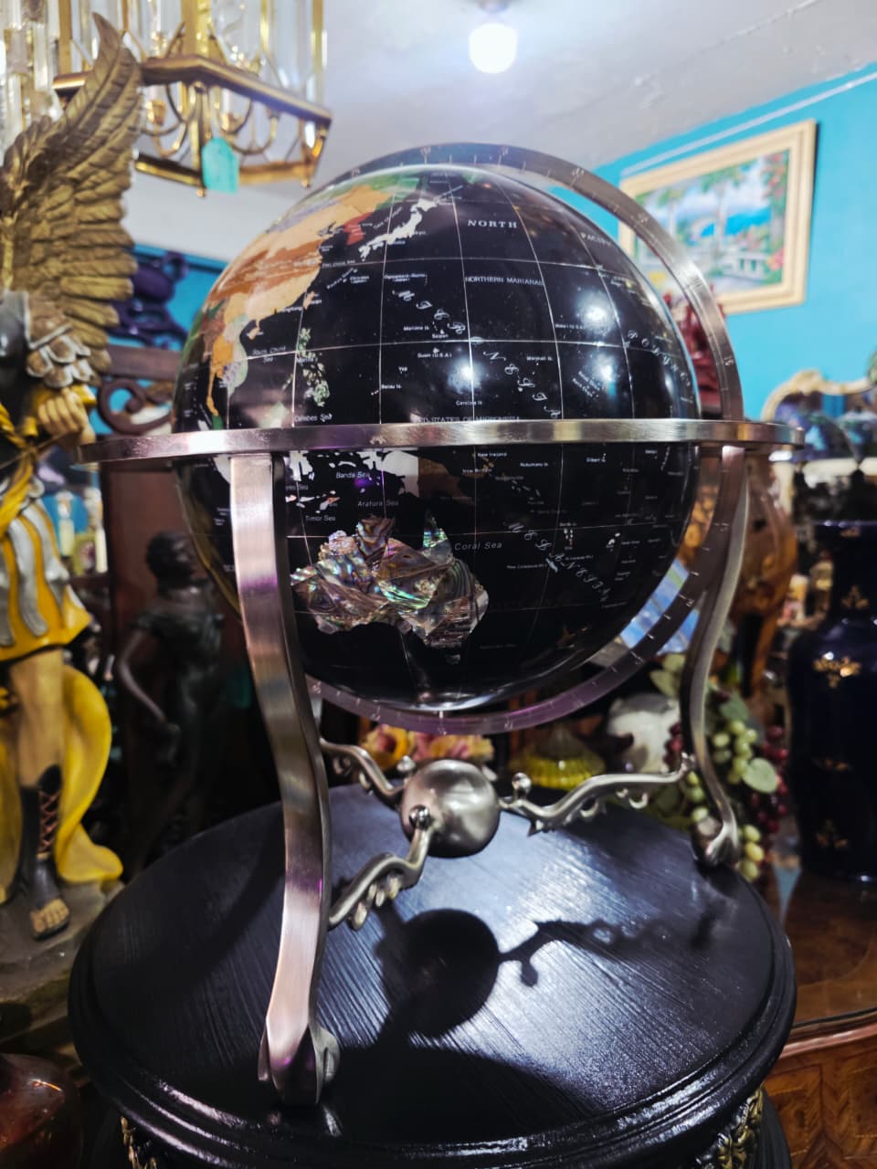 Decorative Onyx Stone Globe – Geographical Elegance and Classic Spirit 🕰️✨