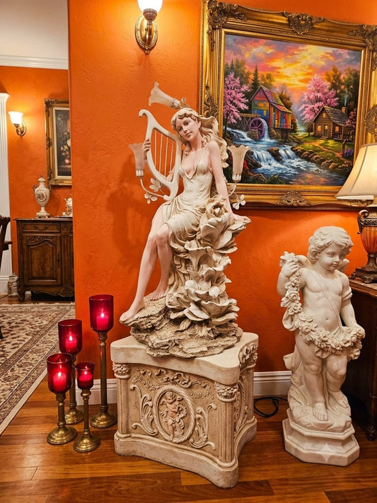 Fuente Escultórica Clásica con Figura Decorativa🕊️🎨✨