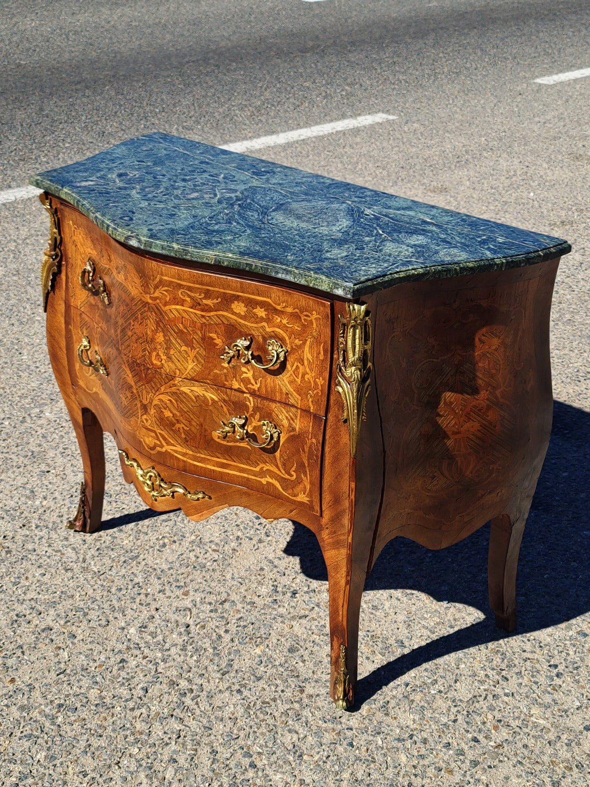 Frances Bombe with Marble Top🌹