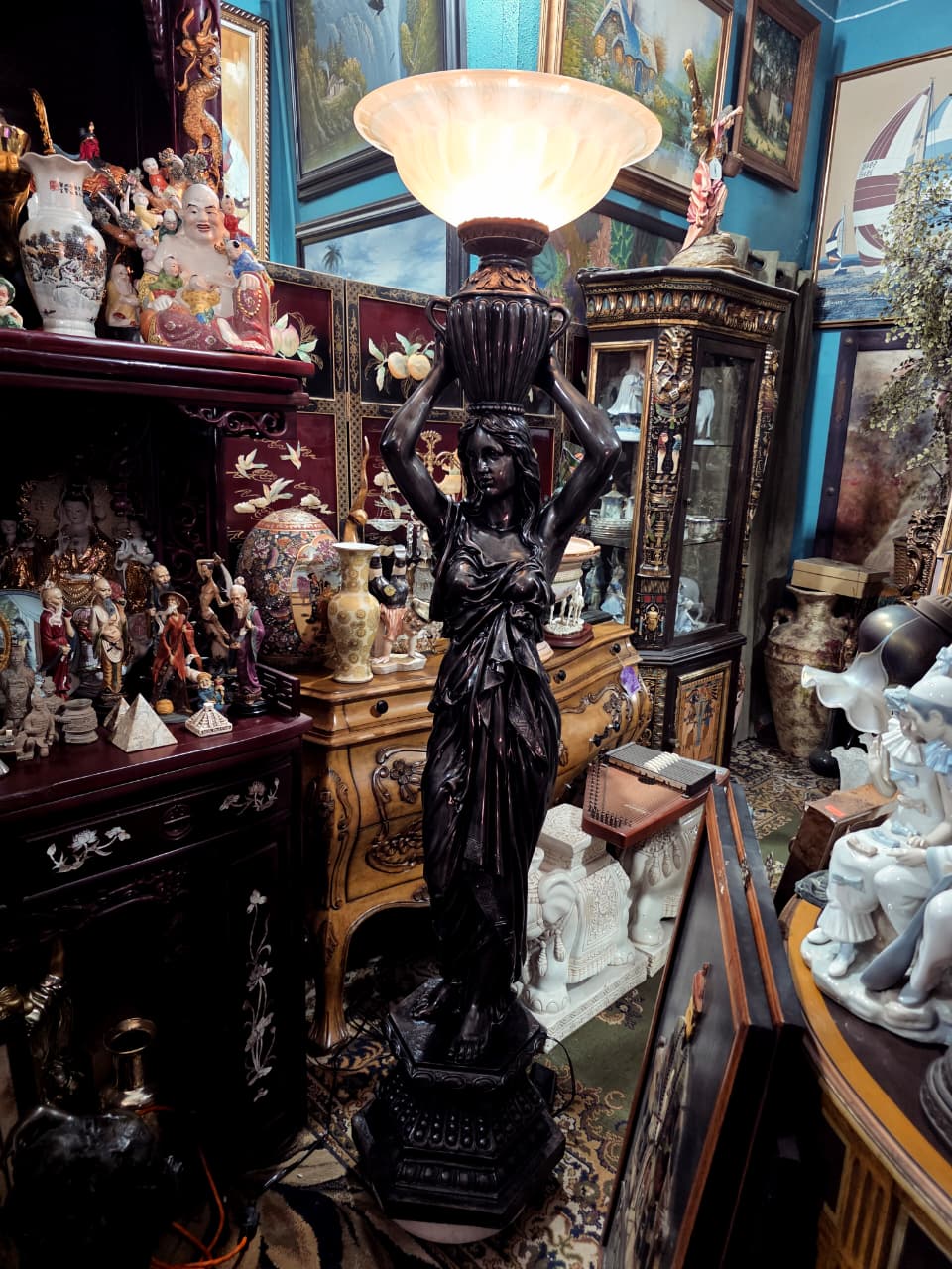 Art Nouveau Sculptural Lamp with Torch – Torchère Art Nouveau🌿🕯️🌿