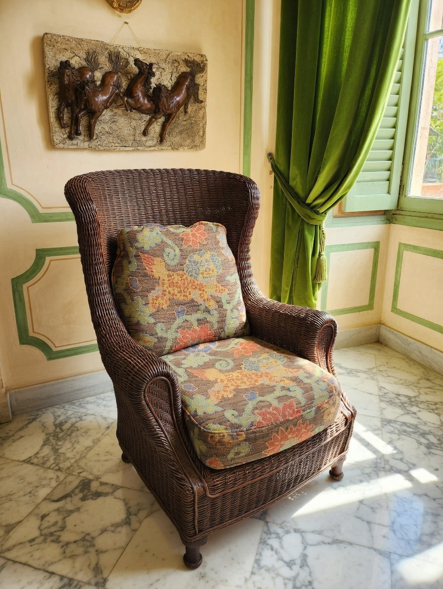 Rattan Chair, Natural Charm at Rosarito Antiques🌿