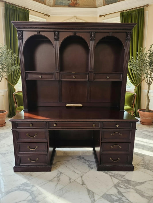 🏛️ Escritorio Ejecutivo Wynwood con Hutch de Madera Oscura Color Cereza – Rosarito Antiques 🪞🕰️🌿