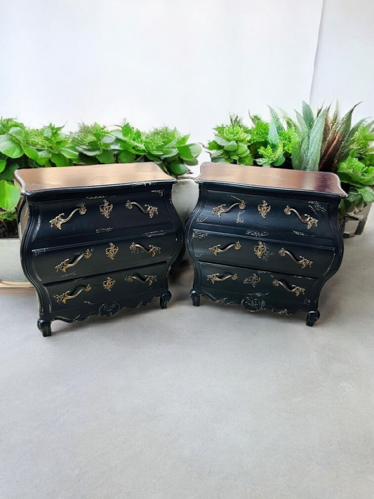 🌿Pair of Louis XV style Bombay chairs by Baker Furniture 🇫🇷🖤🌿
